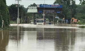 Đồng Nai: Nước ngập nhà dân TP Biên Hòa sau mưa lớn