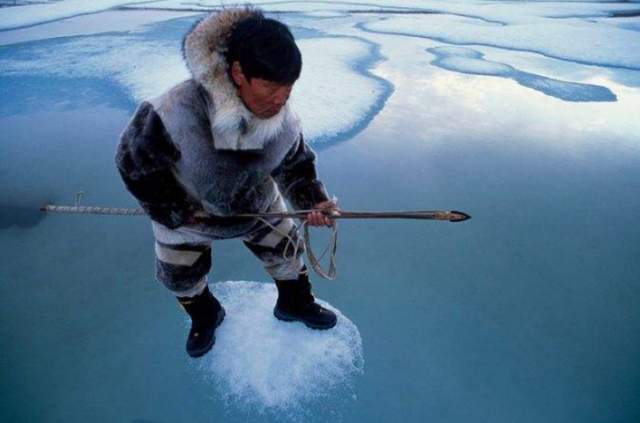 Công nghệ nguyên thủy: Bí ẩn về cú lao bằng gạc tuần lộc của người Inuit - Ảnh 7.